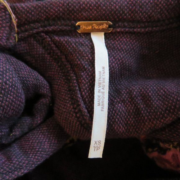 FREE PEOPLE No Ordinary Floral Puff Sleeve Top in Black Combo - Size XS - Picture 14 of 16